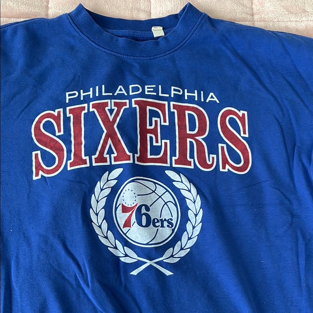 Philadelphia Sixers Oversized Crewneck